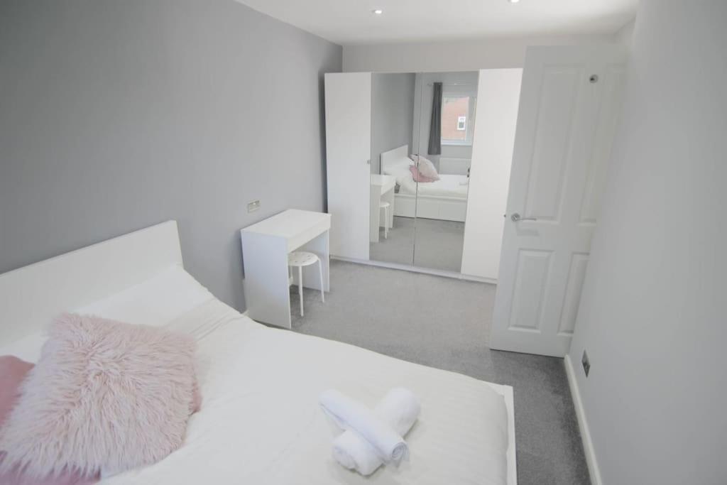 2 Bed House - Bhx - Nec Villa Solihull Dış mekan fotoğraf
