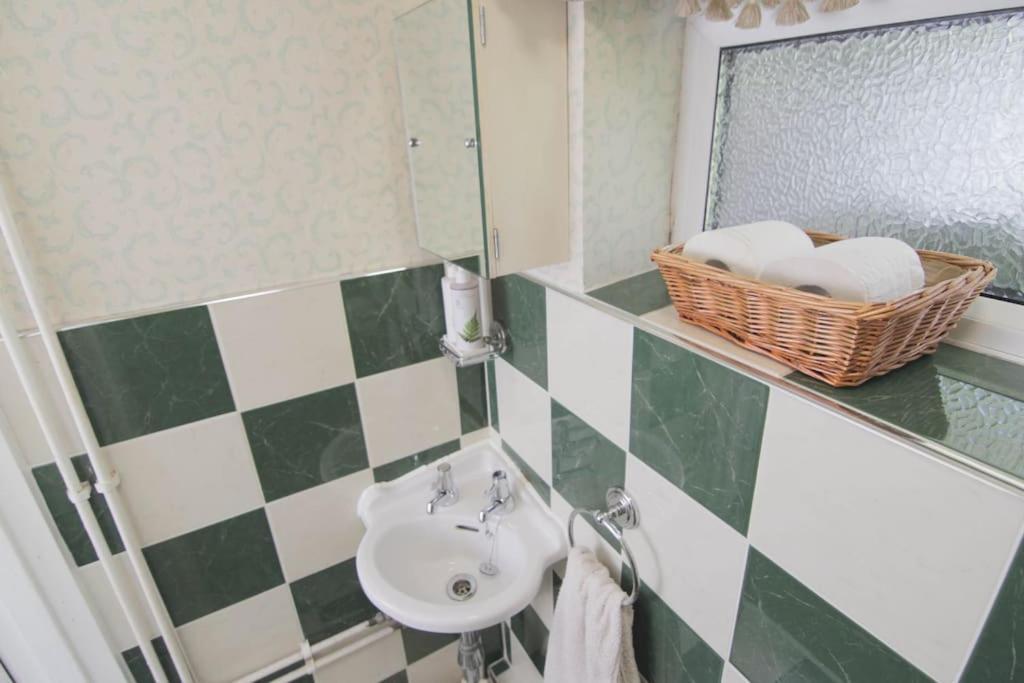 2 Bed House - Bhx - Nec Villa Solihull Dış mekan fotoğraf